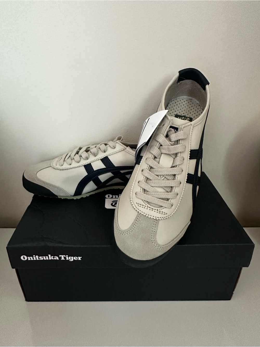 Onitsuka Tiger Men's Beige and Black Mexico 66 Sneaker Unisex Size 8 - Picture 5 of 10